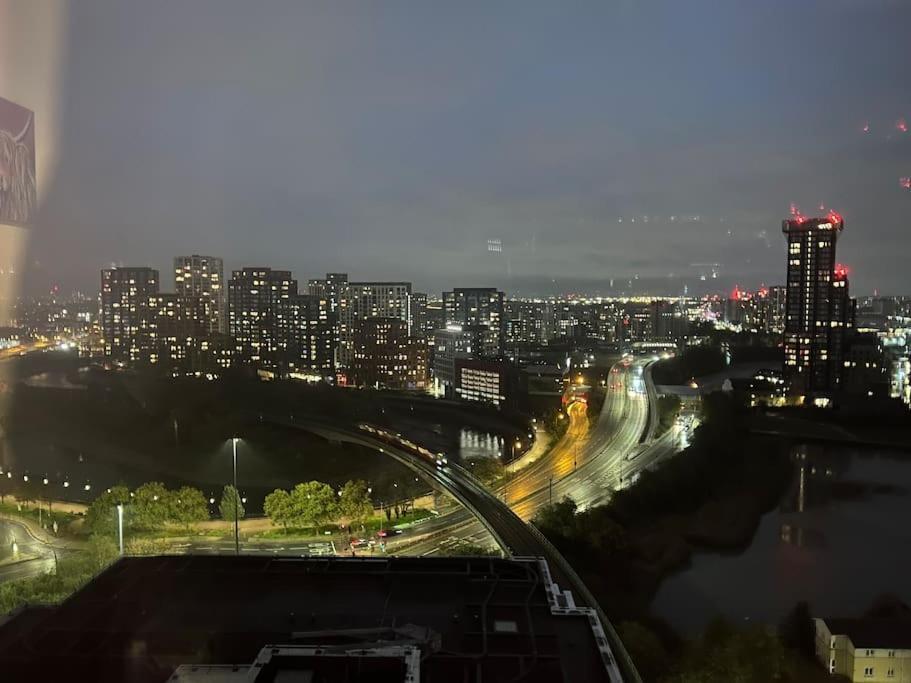 London Skylineviews 2 Bed 2 Bath Flat Near Canary Wharf, O2 & Excel Exterior foto